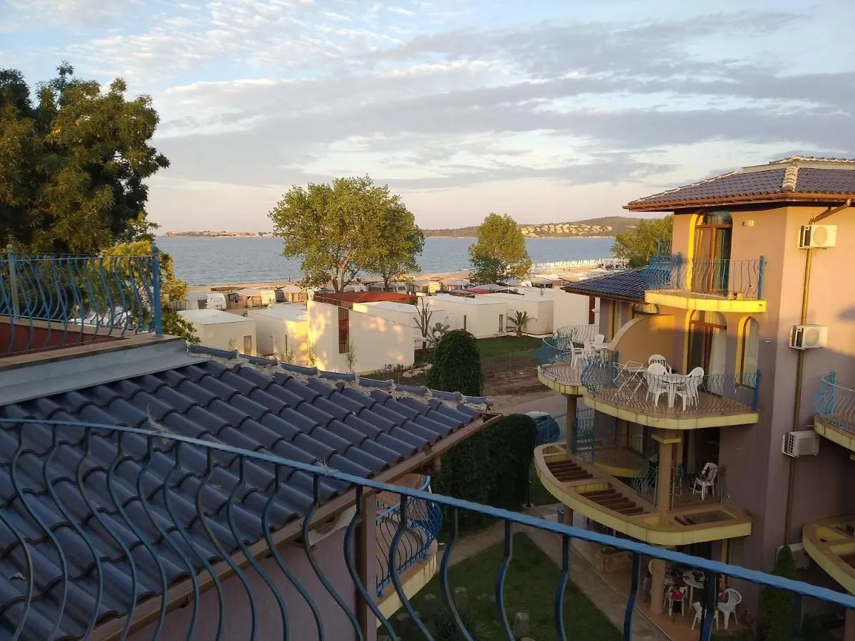Къмпинг Градина - Garden Beach Apartments Sozopol