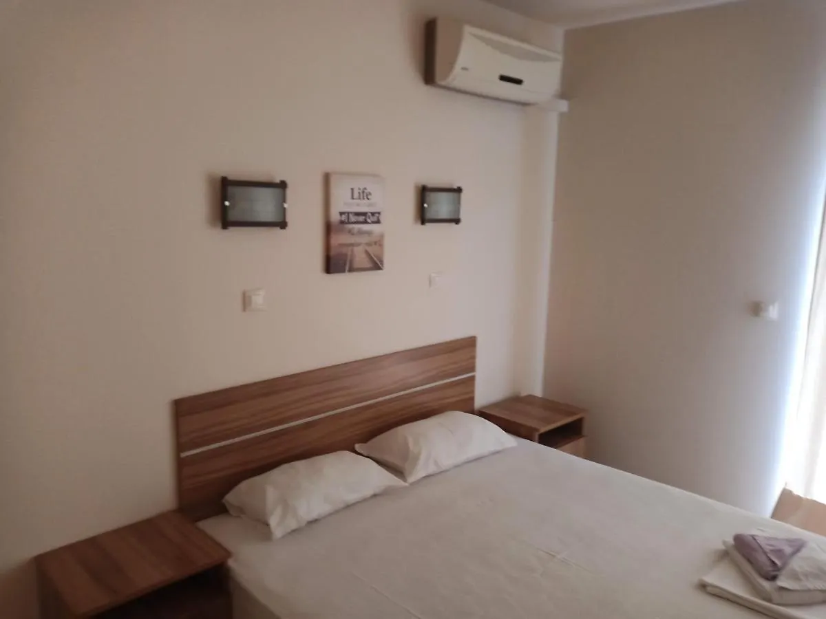 Къмпинг Градина - Garden Beach Apartments Sozopol